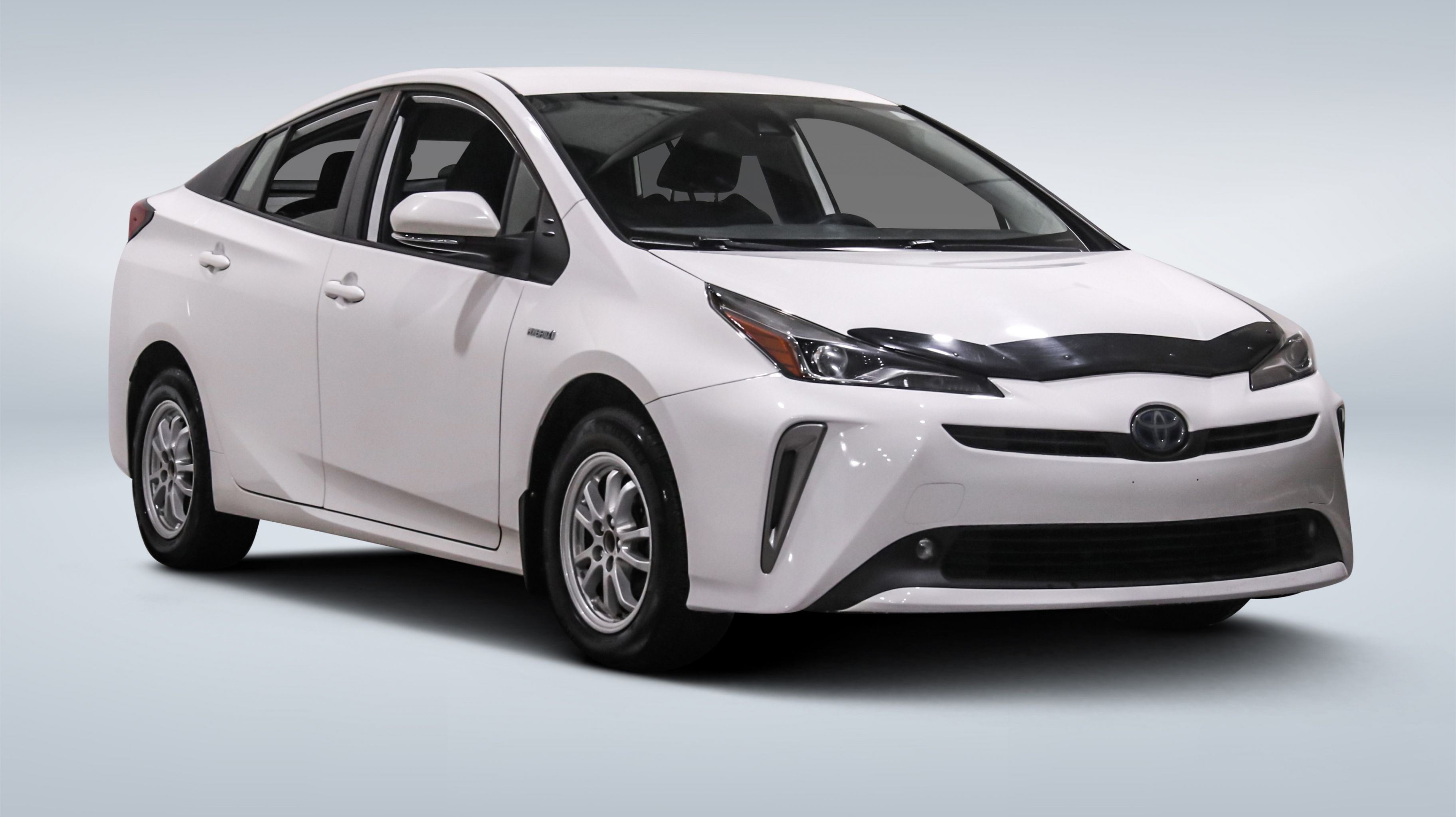 2020 Toyota Prius — Monbili