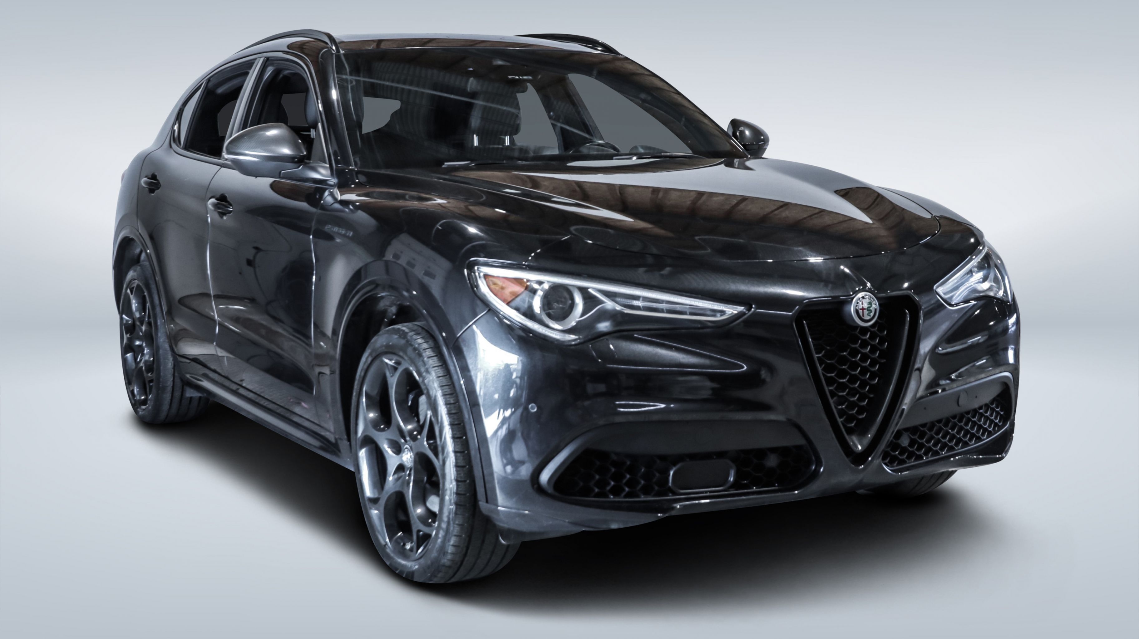 2023 Alfa Romeo Stelvio (Toit ouvrant) — Monbili