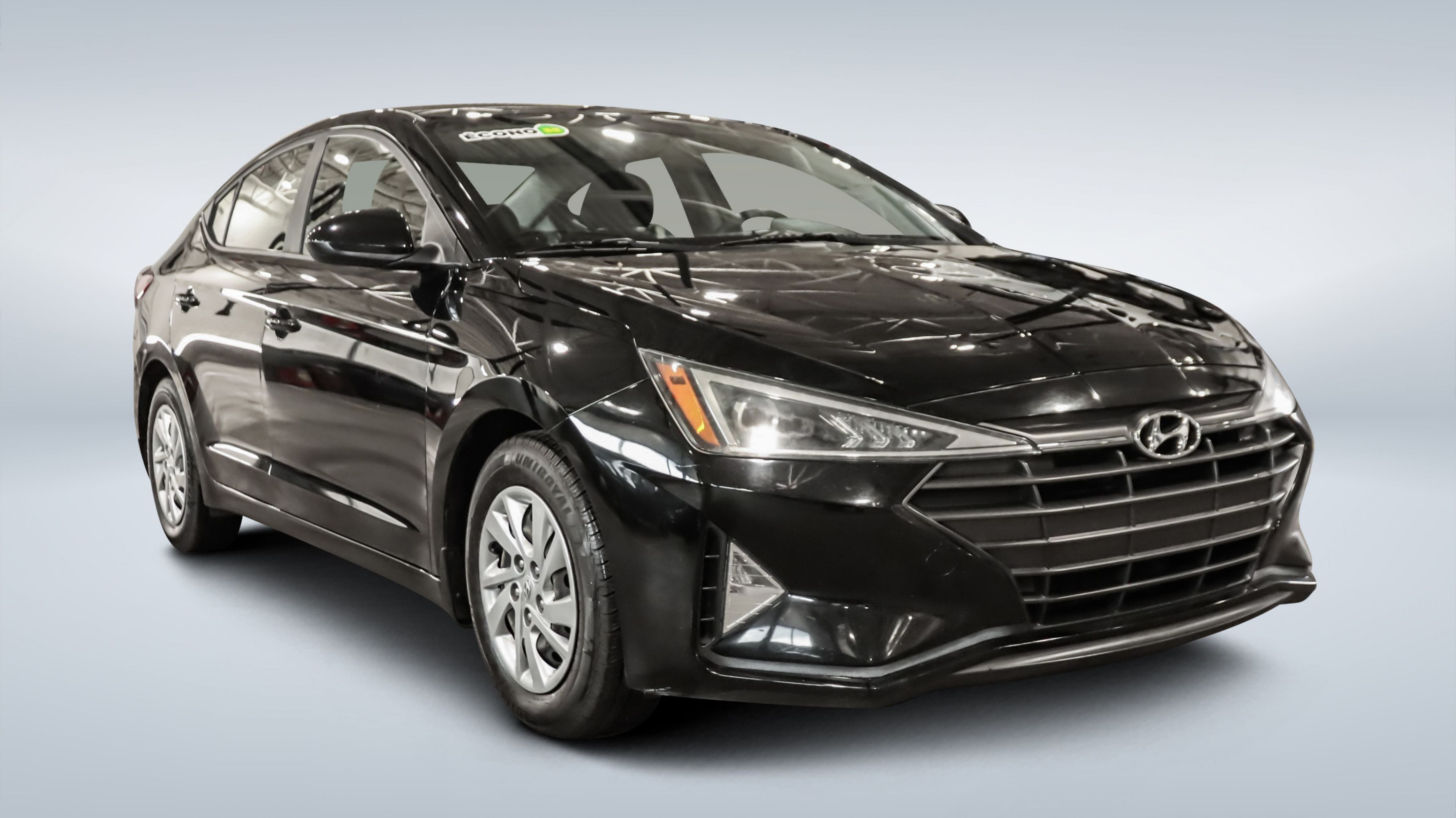 2020 Hyundai Elantra — Monbili