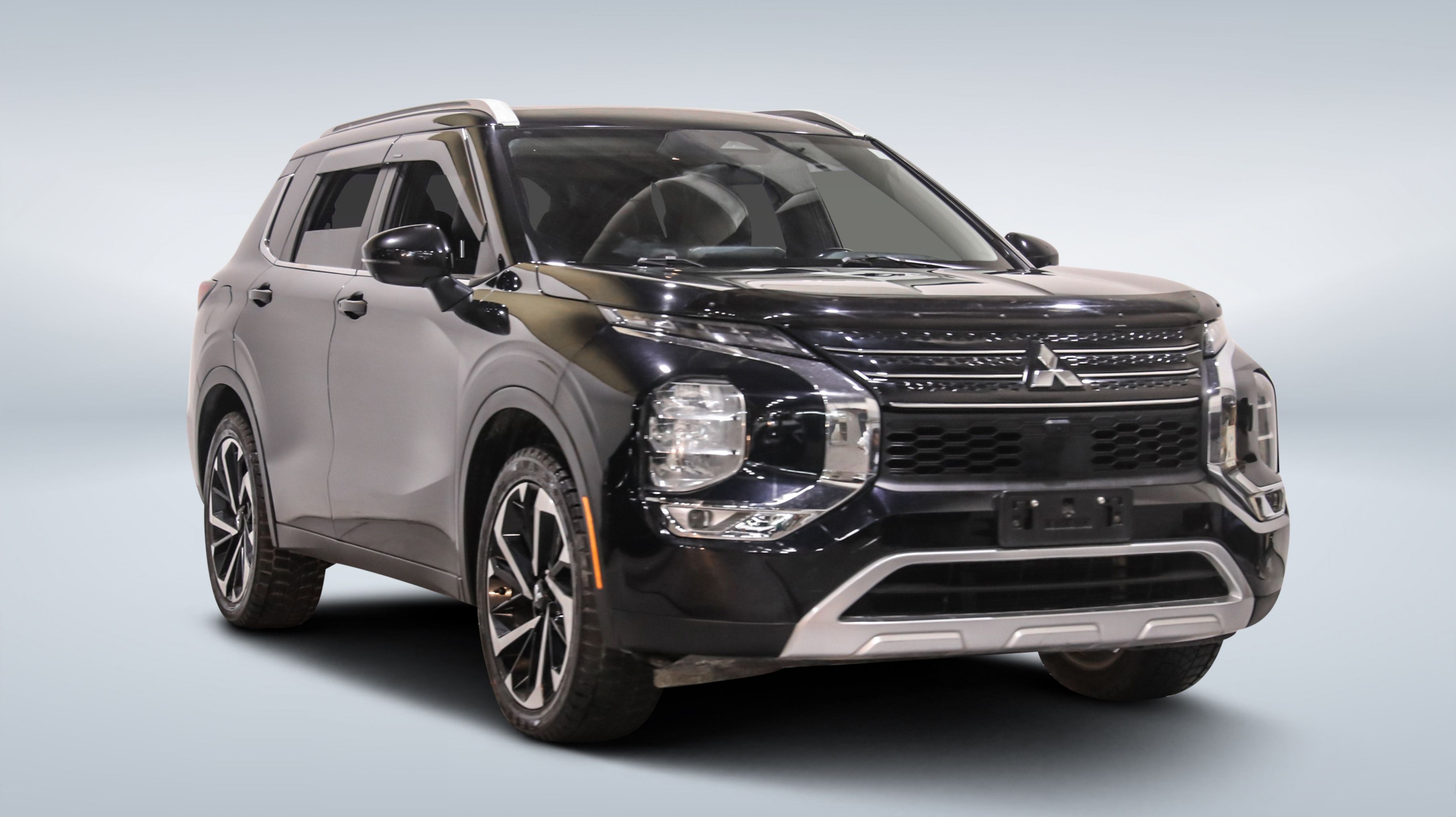 2022 Mitsubishi Outlander (Toit ouvrant) — Monbili