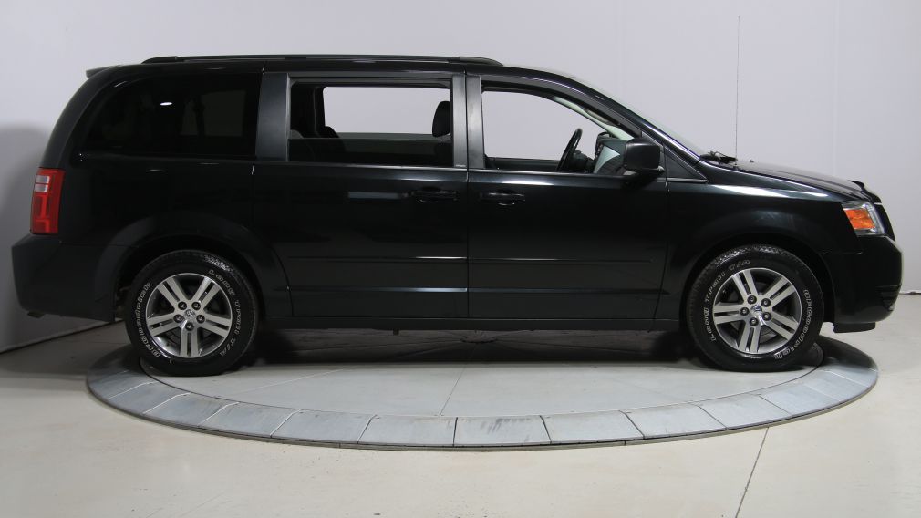 2010 Dodge GR Caravan SE #8