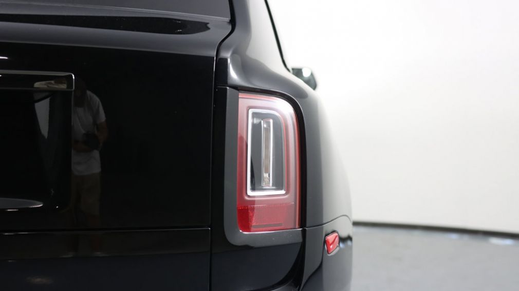2020 Rolls Royce Cullinan Black Badge #28