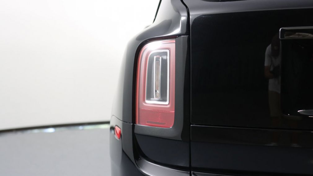 2020 Rolls Royce Cullinan Black Badge #27