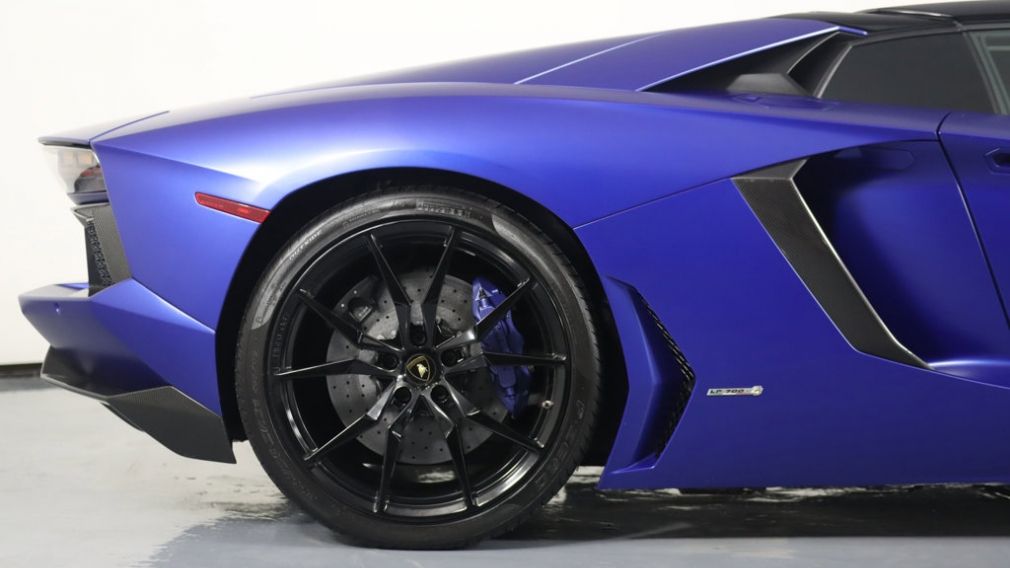 2015 Lamborghini Aventador Roadster #15