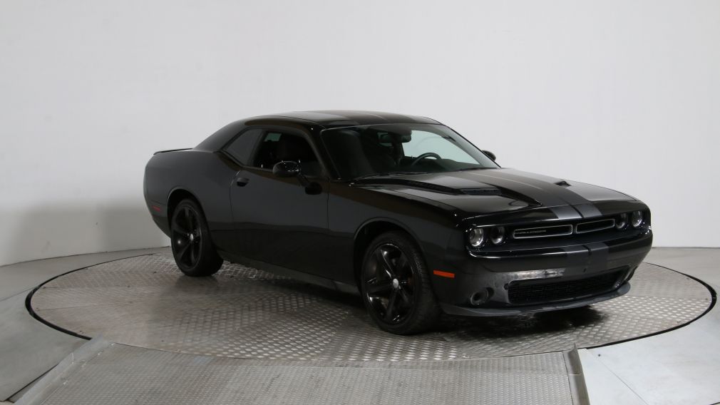 2015 Dodge Challenger SXT #0