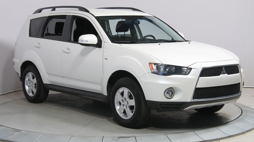 2012 Mitsubishi Outlander LS V6 4WD 7 PASSAGERS #0