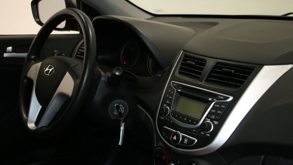 2013 Hyundai Accent L #18