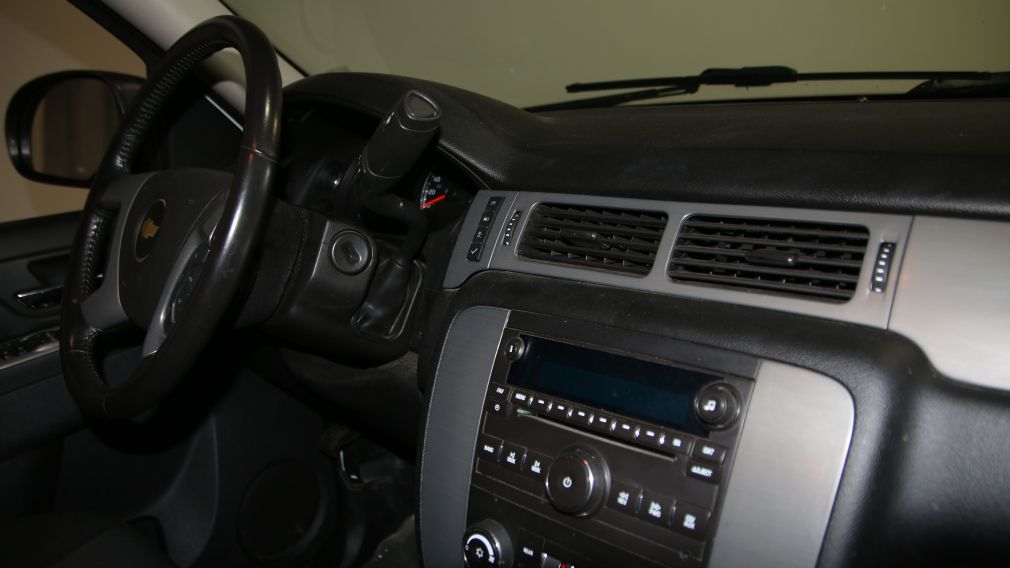 2013 Chevrolet Suburban LS 4X4, 7 PASS A/C GRP ELEC #28