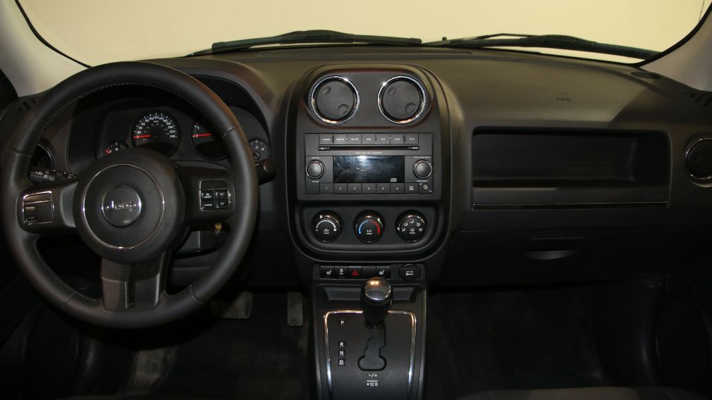 2012 Jeep Patriot NORTH 4X4 AUTO 5 PASS #12