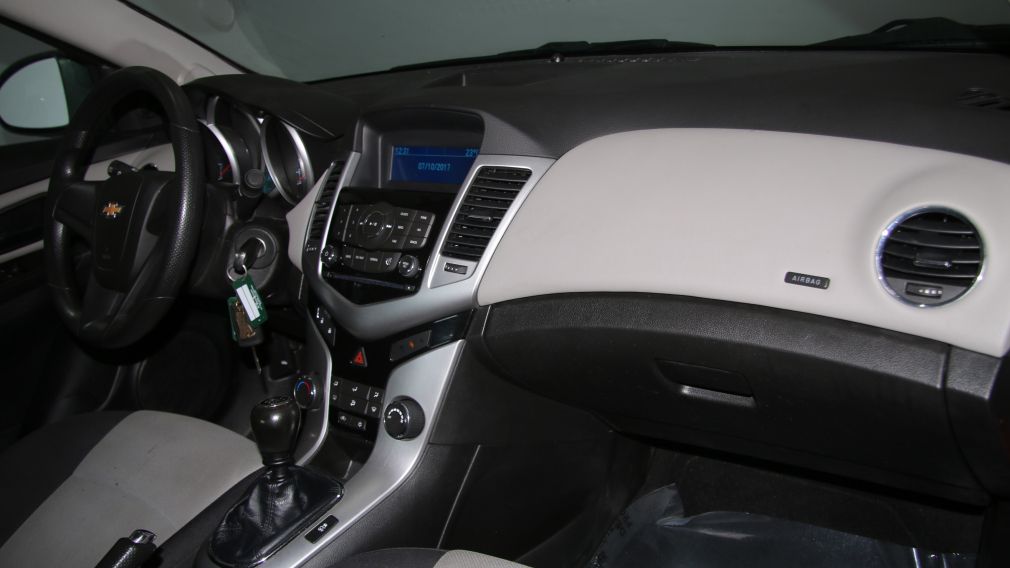 2014 Chevrolet Cruze 2LS A/C #16