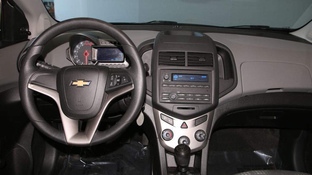 2012 Chevrolet Sonic LS #12