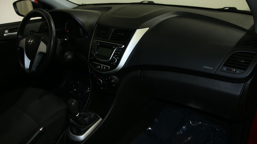 2013 Hyundai Accent L #19