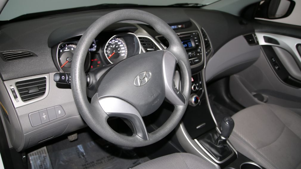 2016 Hyundai Elantra L #9