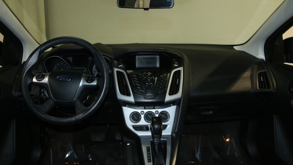 2014 Ford Focus SE A/C GR ELECT #11