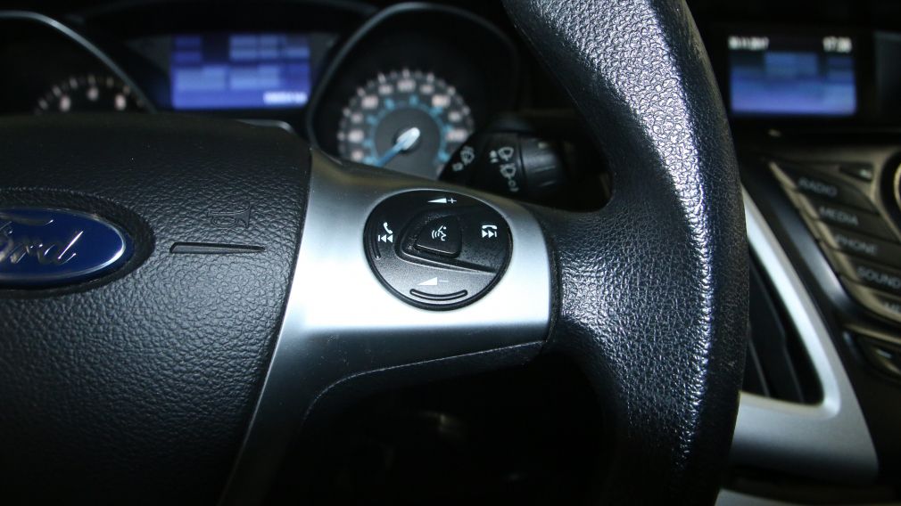 2014 Ford Focus SE A/C GR ELECT #17