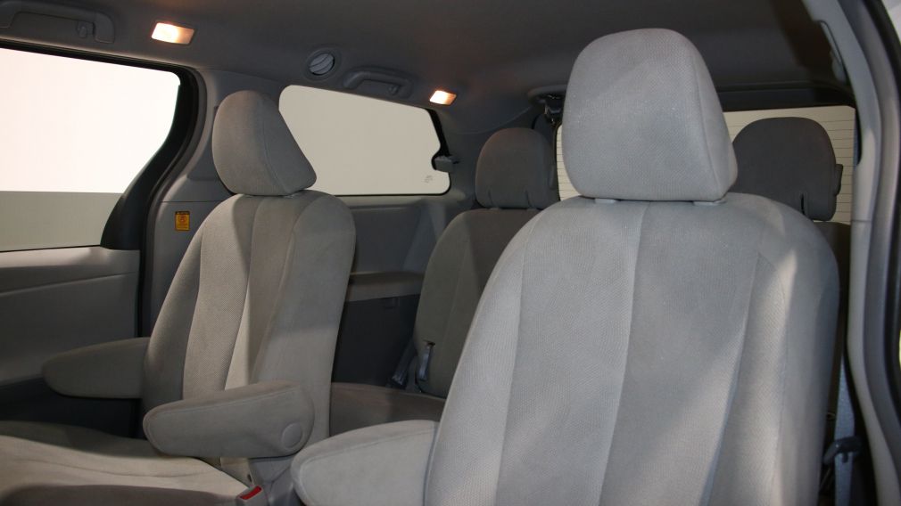 2013 Toyota Sienna V6 7 PASSAGERS #19