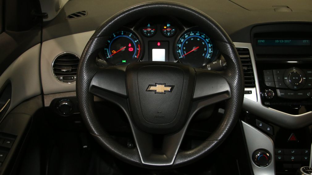 2011 Chevrolet Cruze LS #39