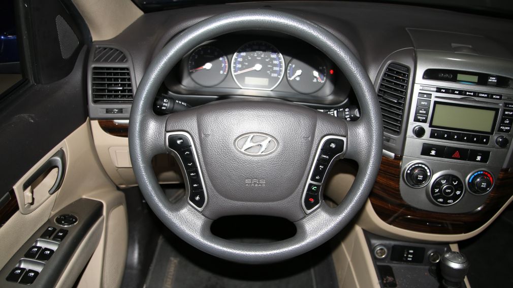 2010 Hyundai Santa Fe GL #13