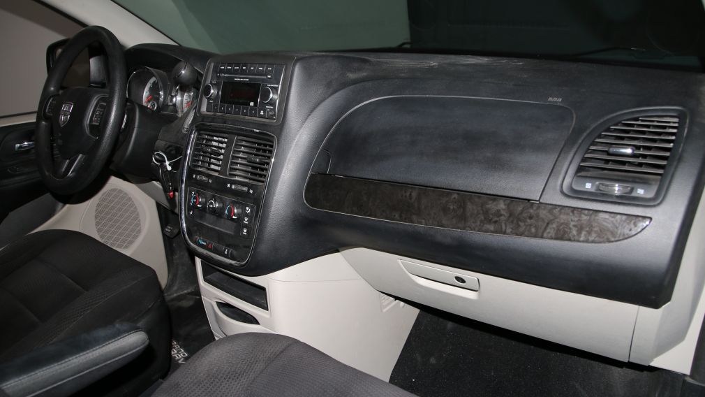 2014 Dodge GR Caravan SE A/C GR ELECT #21