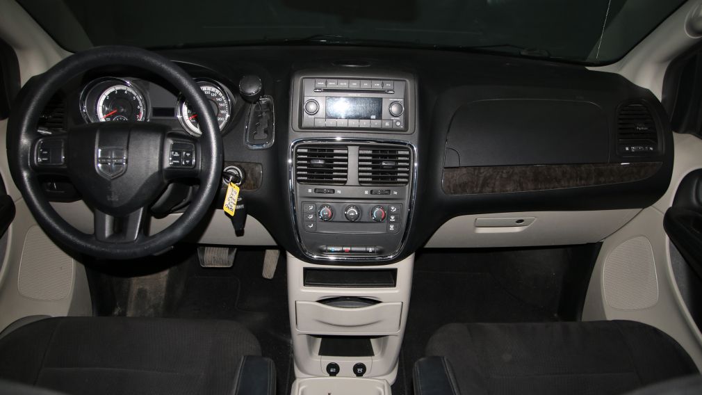 2011 Dodge GR Caravan SE #12