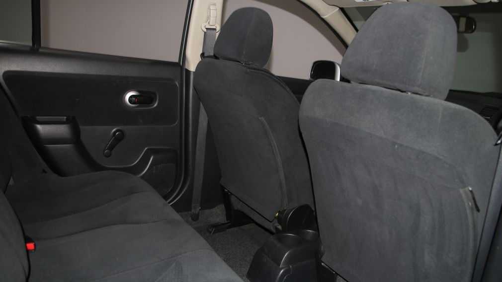 2010 Nissan Versa S #15