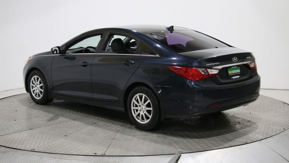 2011 Hyundai Sonata GL #4