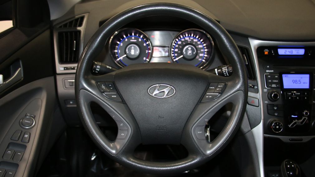 2011 Hyundai Sonata GL #13