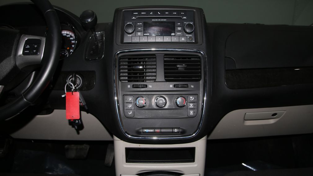 2015 Dodge GR Caravan SXT #11