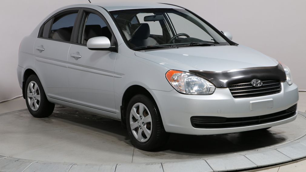 2010 Hyundai Accent L #0