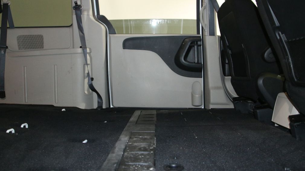 2015 Dodge GR Caravan SXT 7 PASS A/C CRUISE GRP ELEC #35