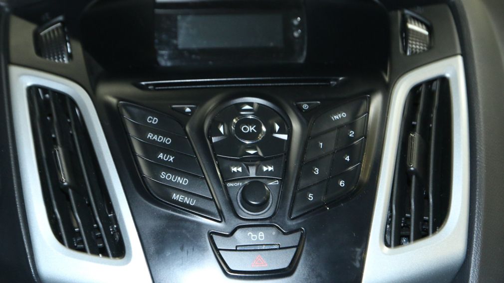2012 Ford Focus SE A/C GR ELECT #15