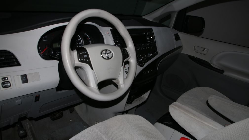 2011 Toyota Sienna LE AUTO AC GR ELECT MAGS #7