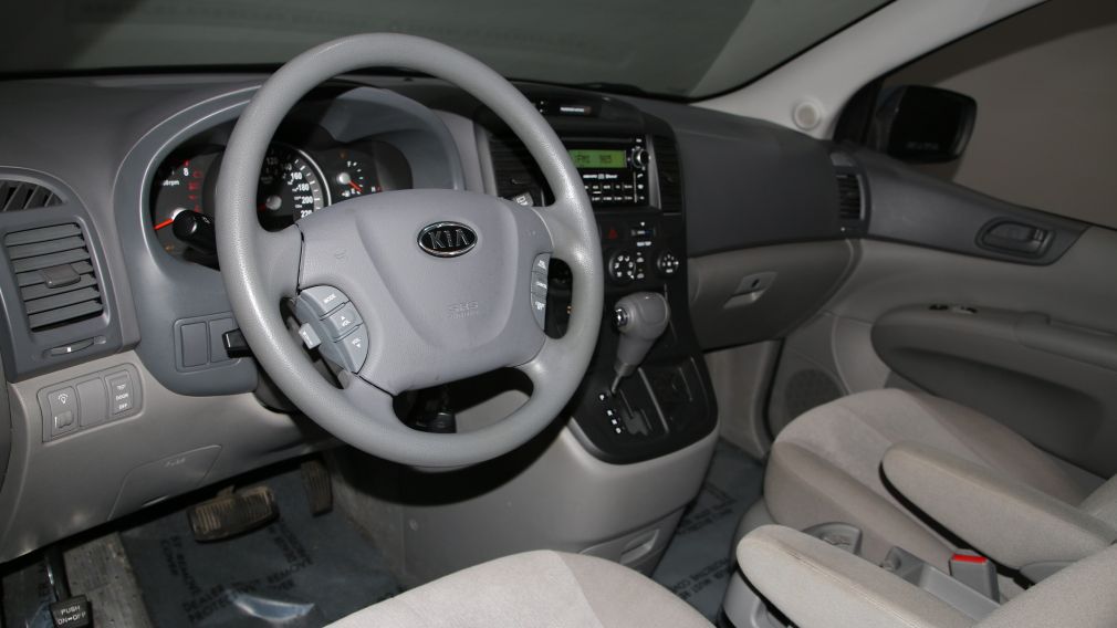 2011 Kia Sedona LX 7 PASSAGERS #4