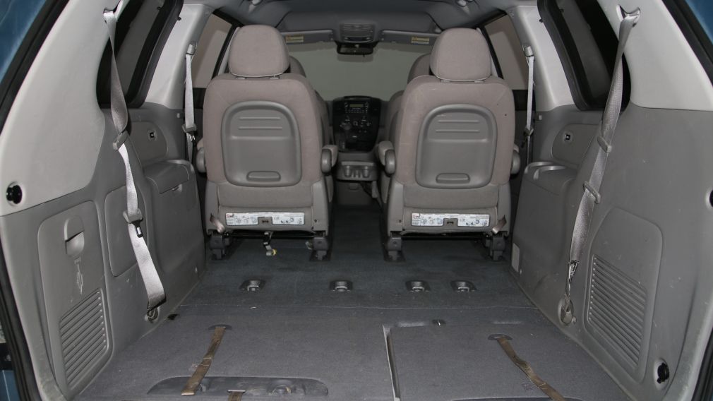 2011 Kia Sedona LX 7 PASSAGERS #26