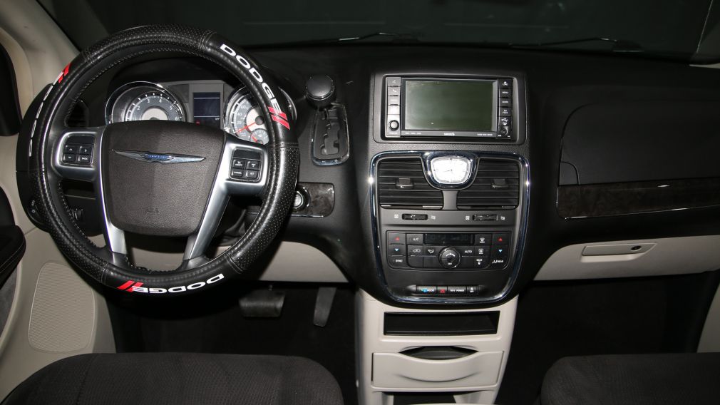 2011 Chrysler Town And Country TOURING STOWN'GO NAVIGATION #13