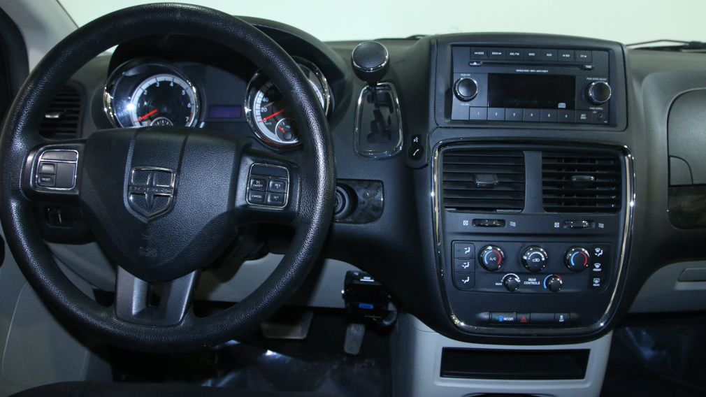 2015 Dodge GR Caravan SXT 7 PASS A/C GRP ELEC #10