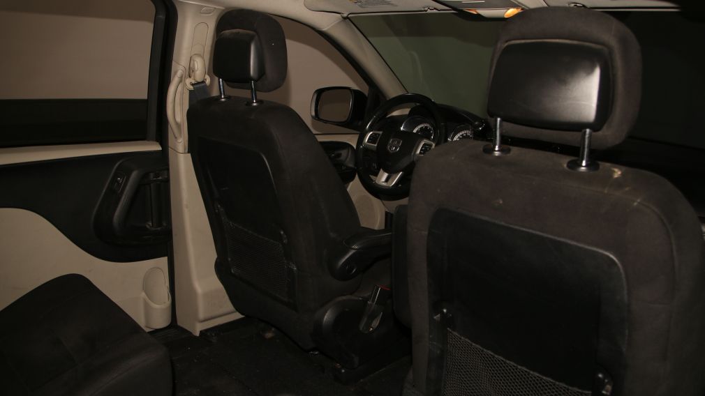 2011 Dodge GR Caravan SE A/C GR ELECT #18