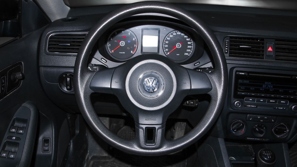 2013 Volkswagen Jetta Trendline A/C GR ELECT MAGS #13