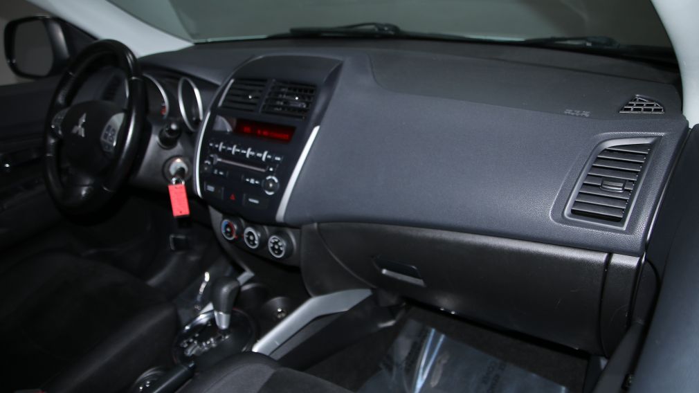 2013 Mitsubishi RVR SE AWC #20