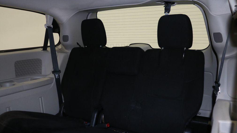 2012 Dodge GR Caravan SE Stow n go #20