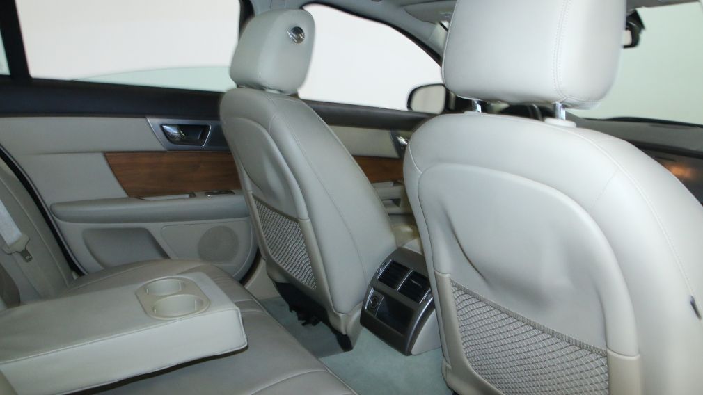 2010 Jaguar XF Luxury CUIR TOIT GRP ELEC #28