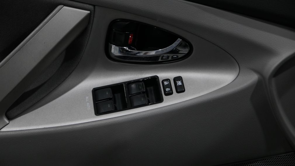 2011 Toyota Camry SE #11