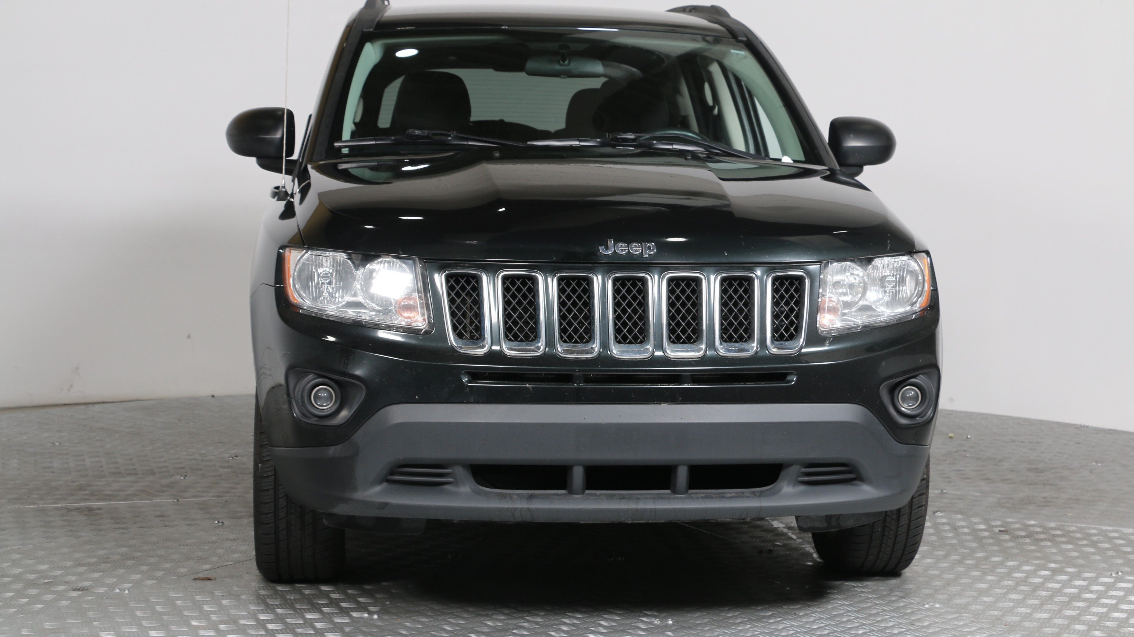 Капот jeep compass 2013