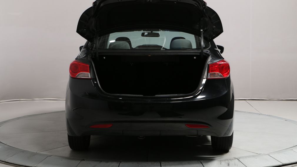 2013 Hyundai Elantra L #17