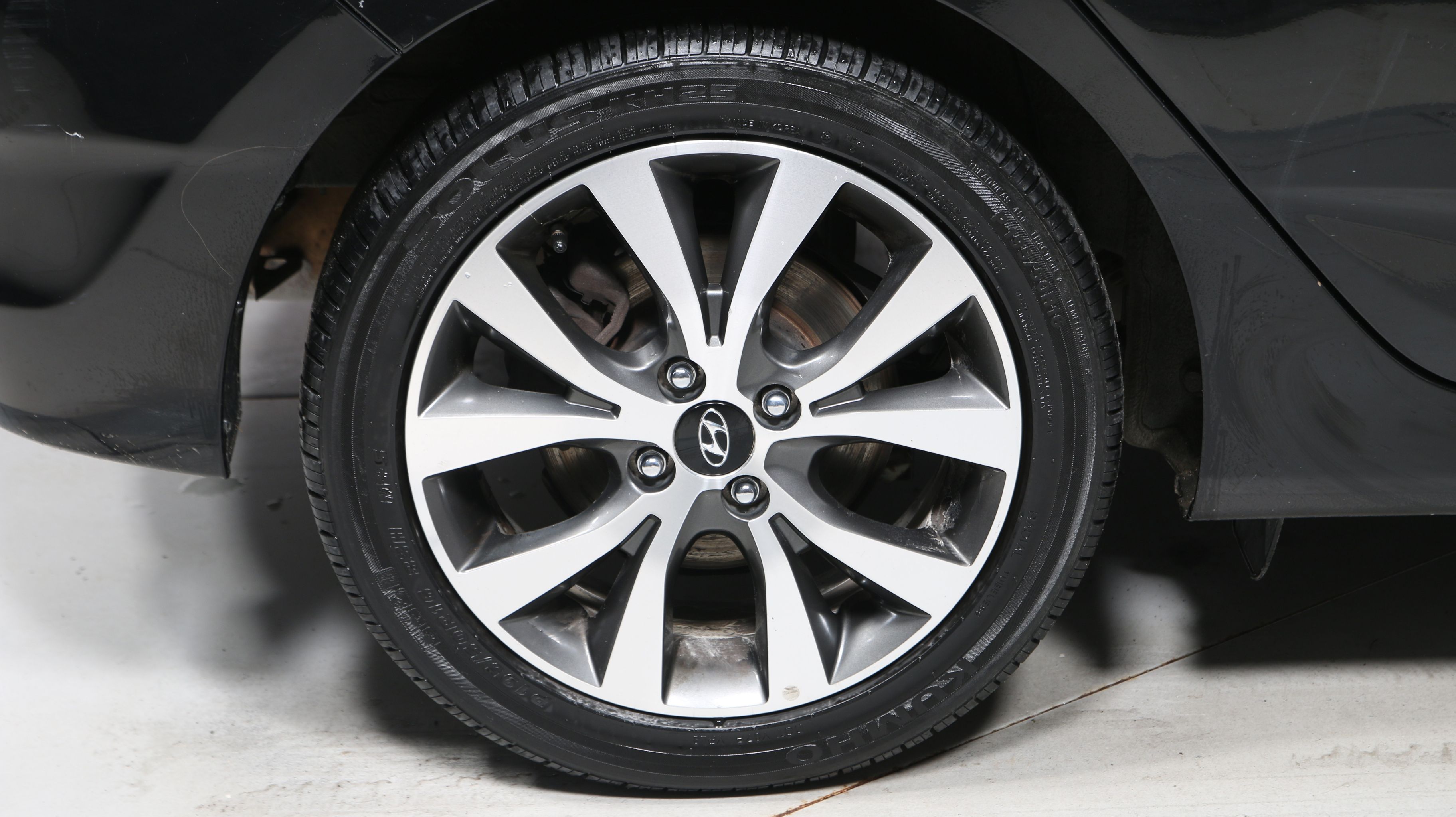 Hyundai Accent 2017 GLS A/C GR ELECTRIQUE MAGS BLUETOOTH TOIT usagée et