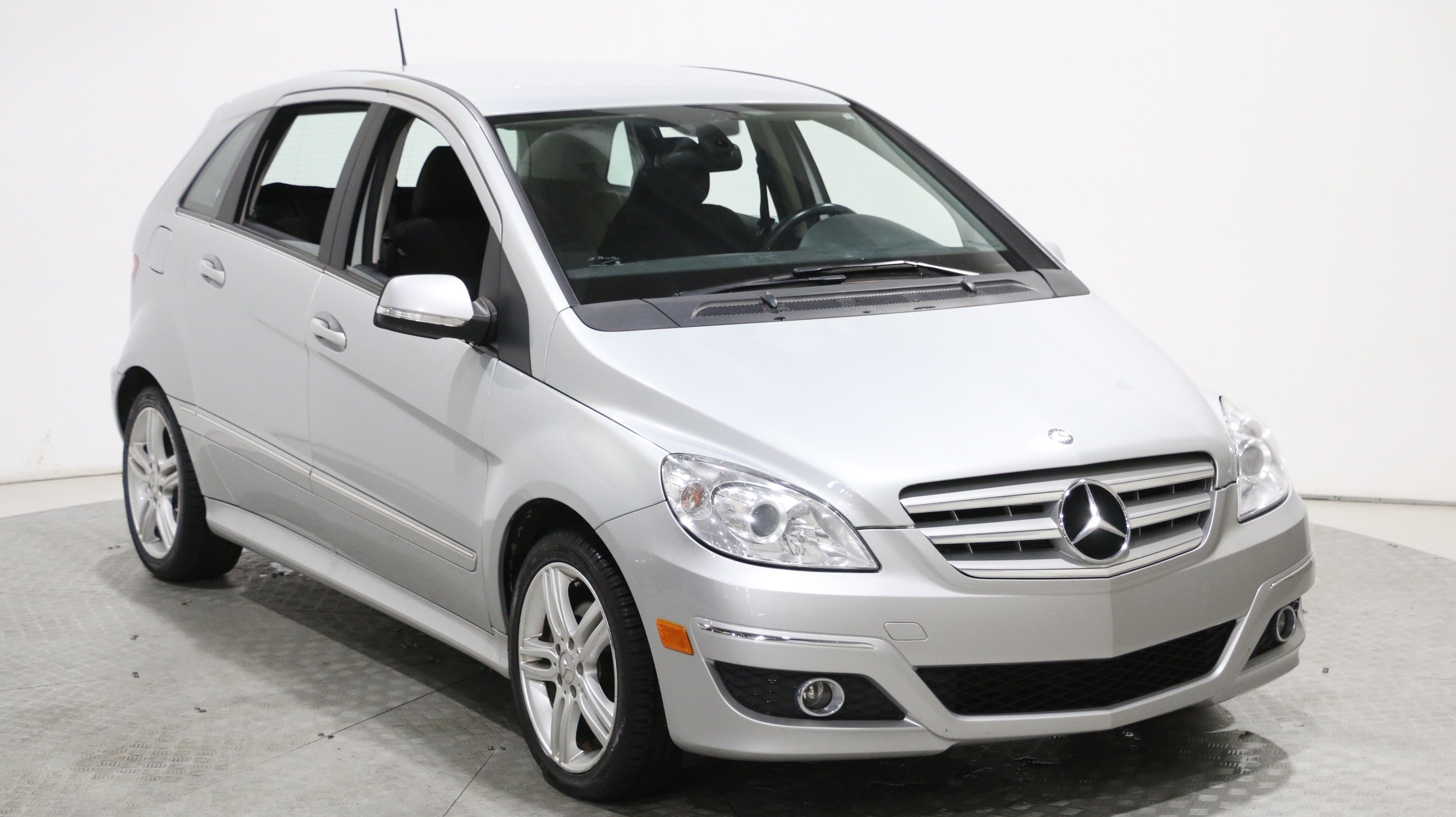 Mercedes Benz B200 2011 B 200 AUTO A/C GR ELECT MAGS BLUETOOTH Usagée ...