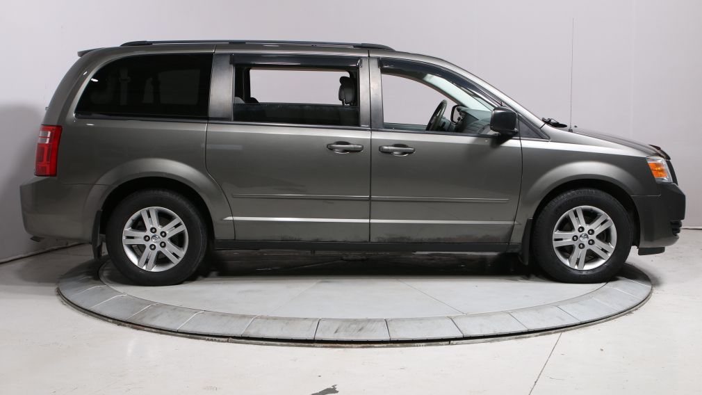 2010 Dodge GR Caravan SE #8