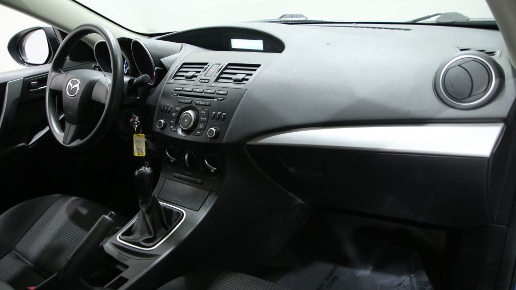 2013 Mazda 3 GX #15