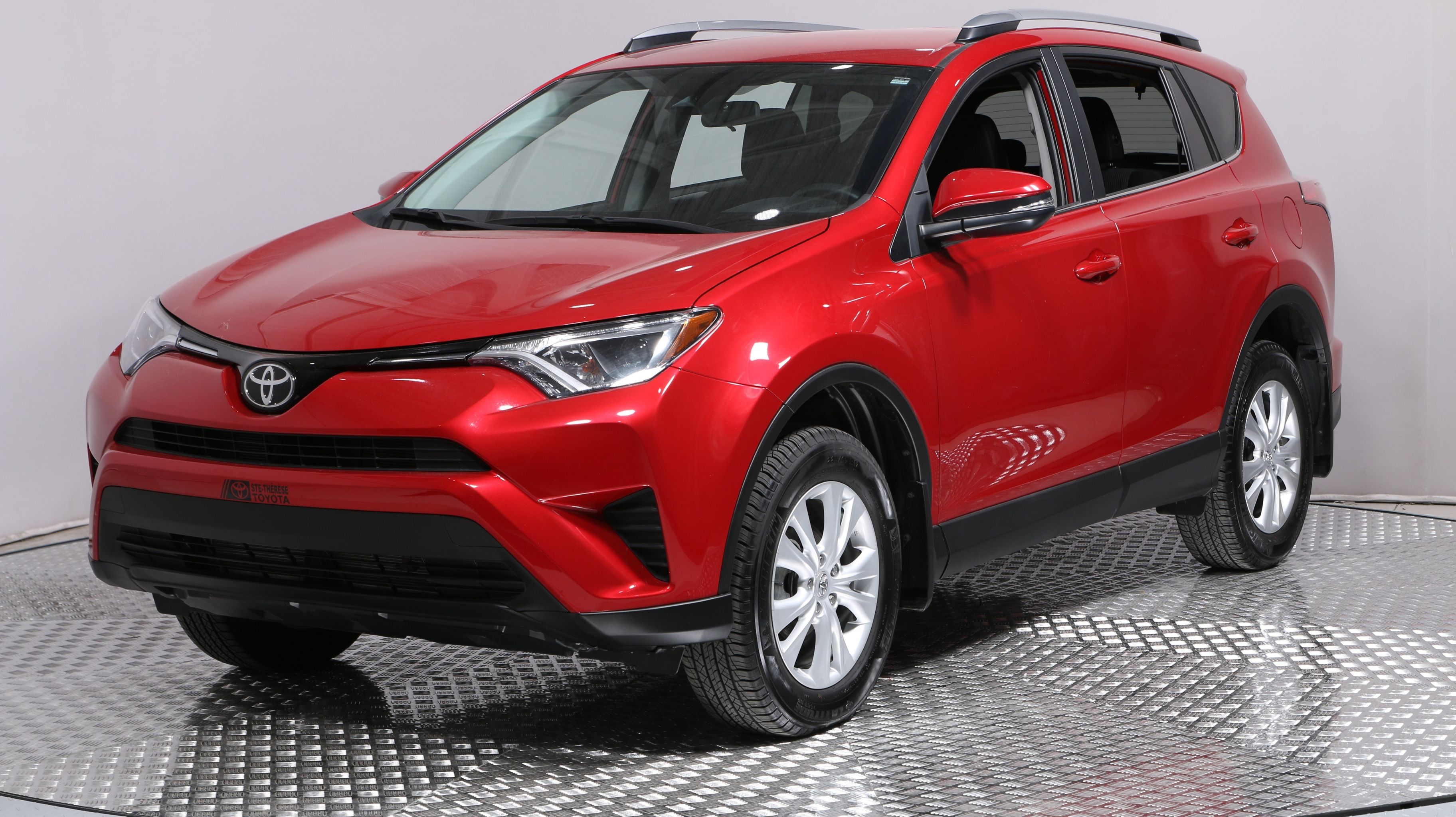 Toyota rav4 2017 года