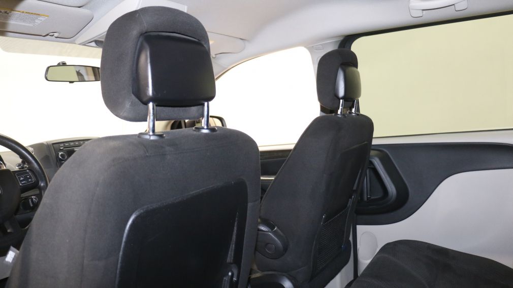 2015 Dodge GR Caravan Canada Value Package AUTO AC GR ELECT #16